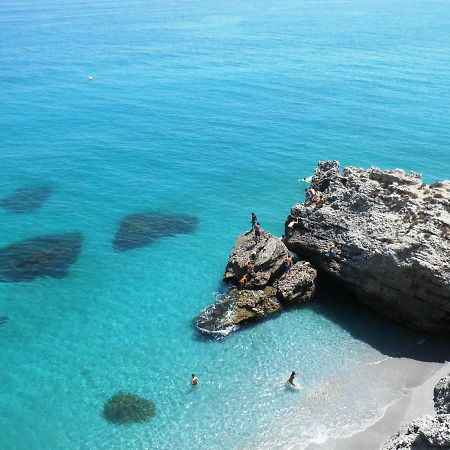 Apartamentos Eduardo Rico Nerja Dış mekan fotoğraf